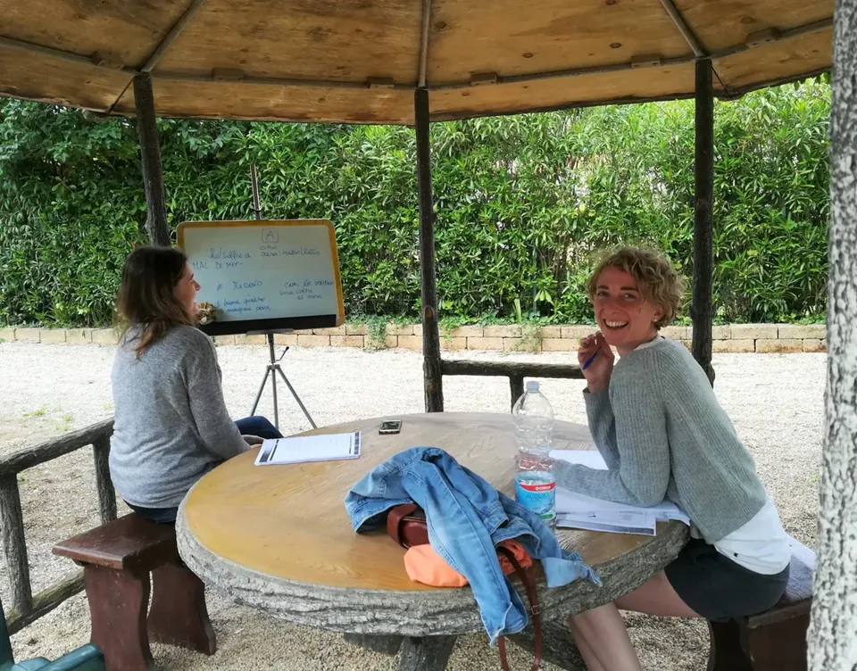 Cours particulier dans un pavillon du jardin