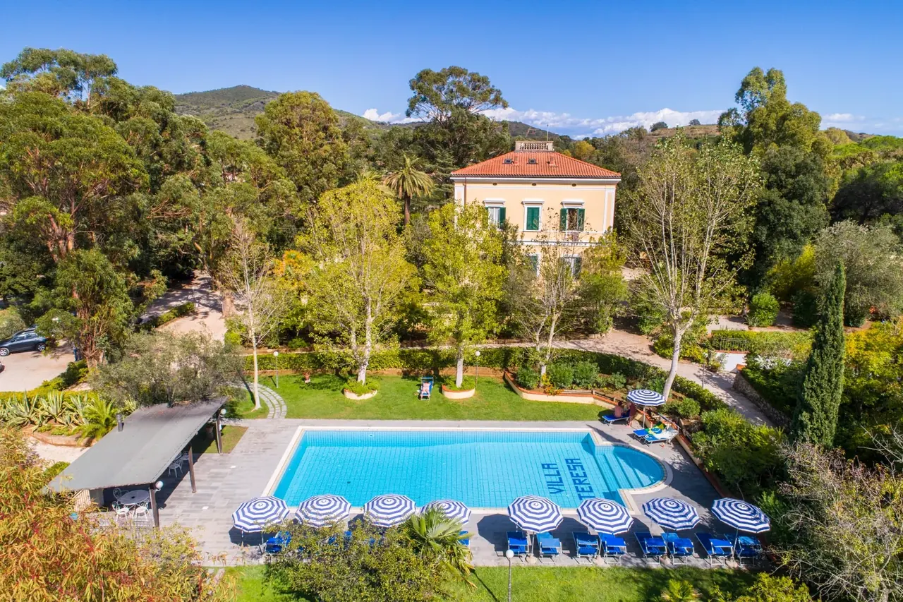 Villa Teresa mit Pool und Garten